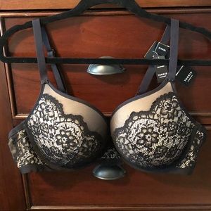 Beautiful brand new with tags Torrid bra